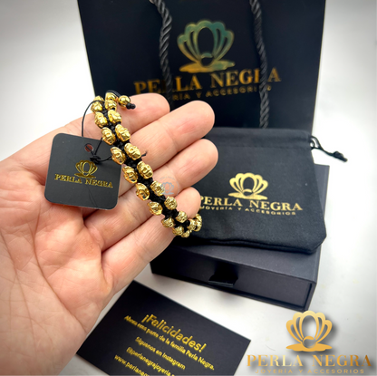 Imperial 18K Yellow Gold Skull Bracelet